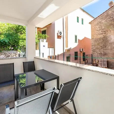 Apartment Beach Baska Apartament