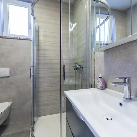 Apartament Apartment Beach Baska