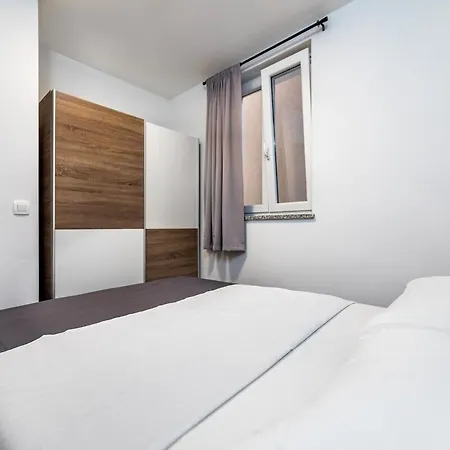 公寓 Apartment Beach Baska 巴斯卡