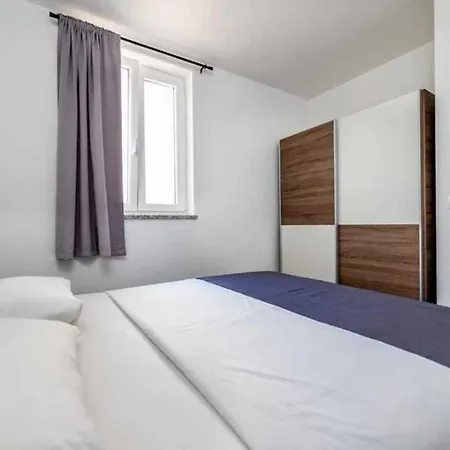 Apartment Beach Baska *