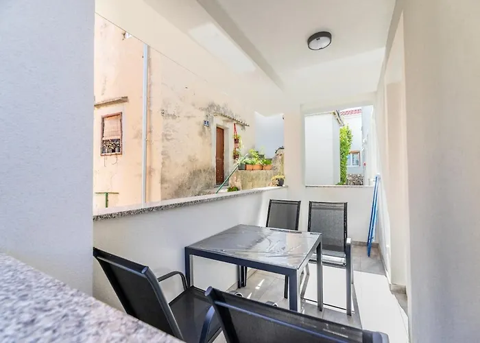 Apartment Beach Baska * Baska (Krk)