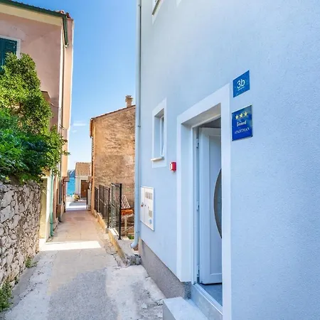 Apartment Beach Baska Apartment *