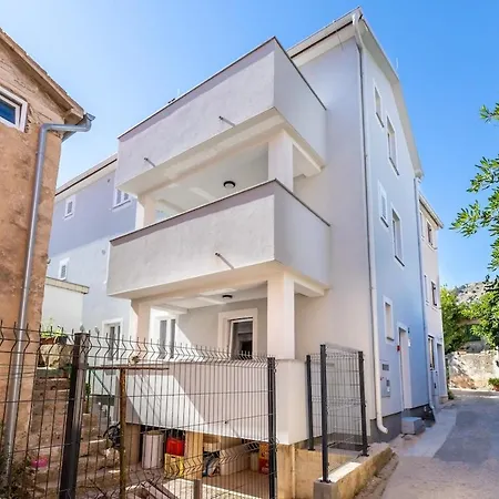 Apartment Apartment Beach Baska *